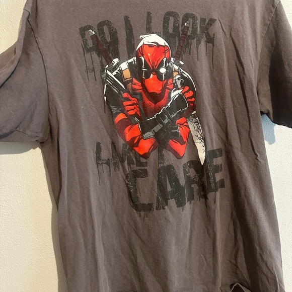 🤍🤍 3/20$ BUNDLE DEAL: Deadpool Gray and Red Men’s Short Sleeve Tee - Picture 2 of 5
